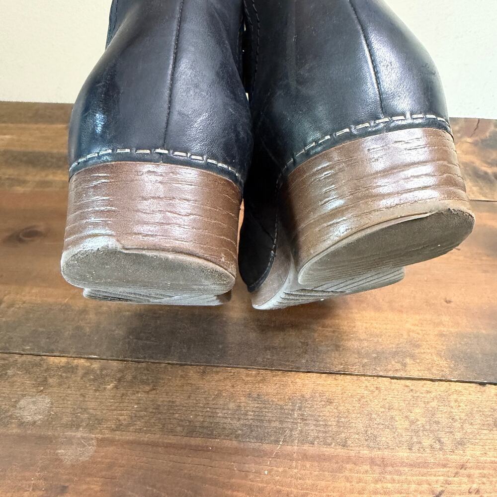 Dansko Women's Barbara Black Burnished Nubuck Ankle Bootie Size 39 US 9 - Picture 5 of 11